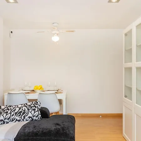 Sant Eloi By Interhome * トッサ・デ・マール